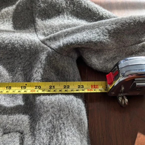 Kerr's fur parka and removable jacket - Picture 12 of 15